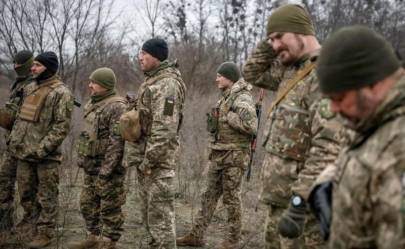 Киев готовится к выборам. Зеленский и Залужный в пролете. Кого армия выберет президентом?