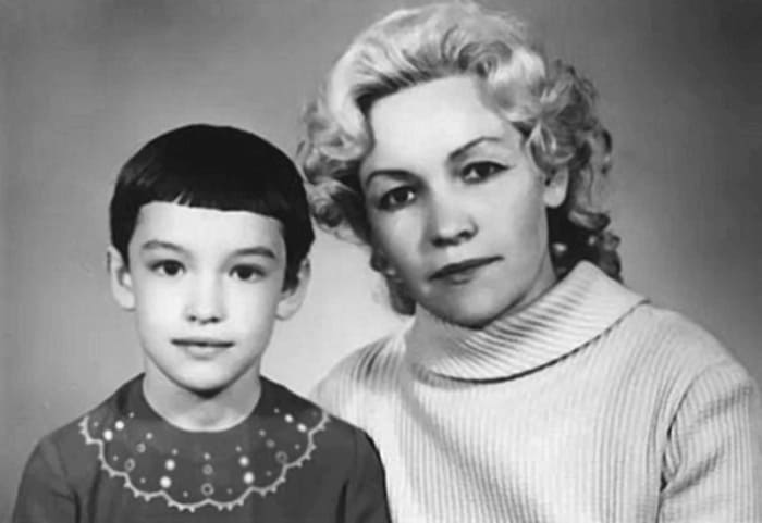 Любимица мужчин на пике карьеры. Почему красавица Анна Самохина уходила из жизни в одиночестве