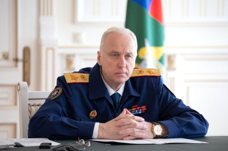«Мой ребенок поступил неправильно». Новые граждане России, чьи дети осквернили флаг, сбежали?