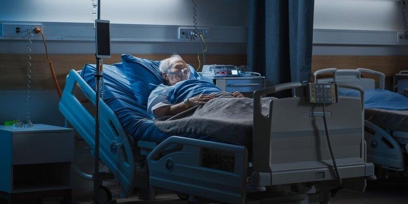 Пенсионер из Нидерландов боролся с коронавирусной инфекцией рекордные  613 дней и все-таки умер