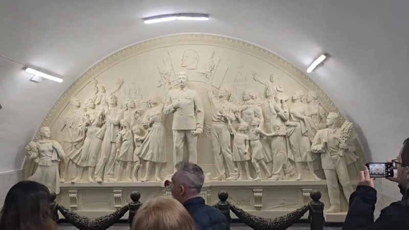 Сталин вернулся. На станции «Таганской» теперь можно найти не только тайный бункер, но и Вождя народов