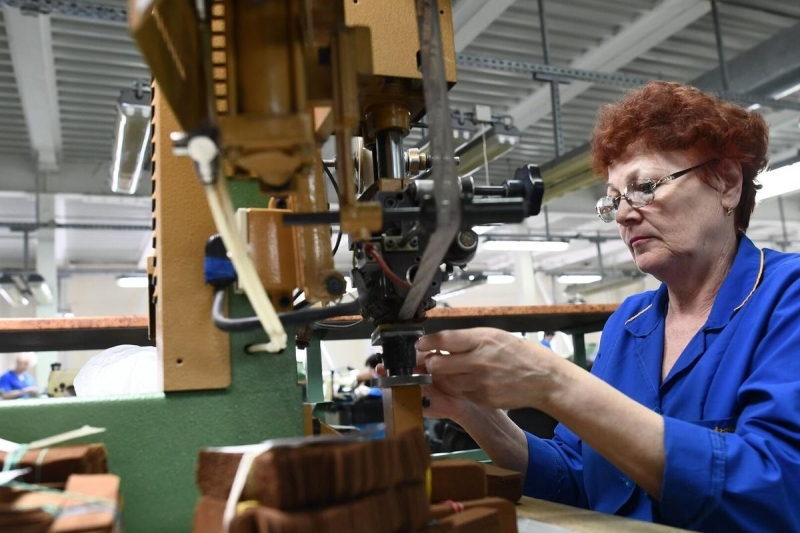 Стало известно, работу в каких отраслях сегодня предлагают пенсионерам