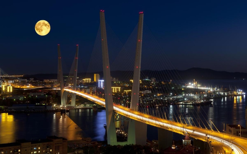 Трутнев заявил о начале строительства спутника Владивостока в 2024