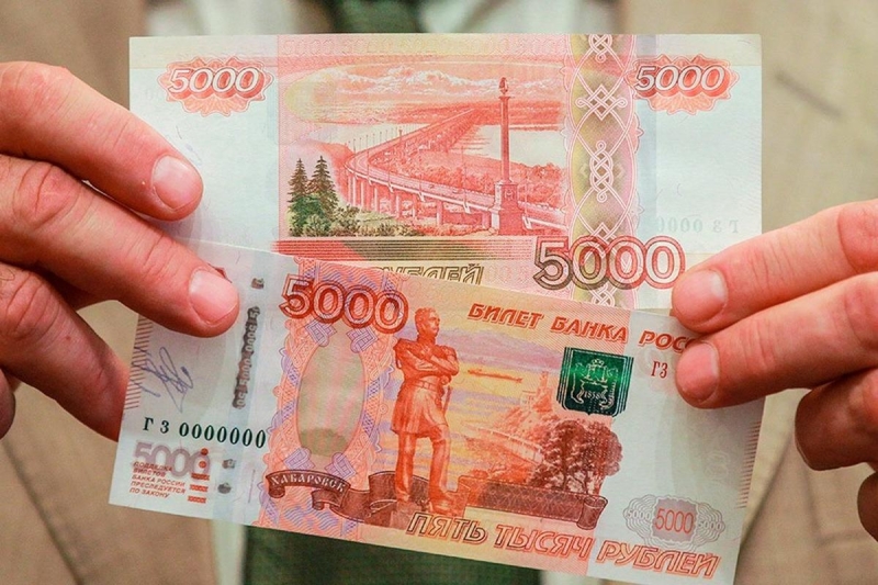 В Омской области средняя зарплата выросла за полгода
