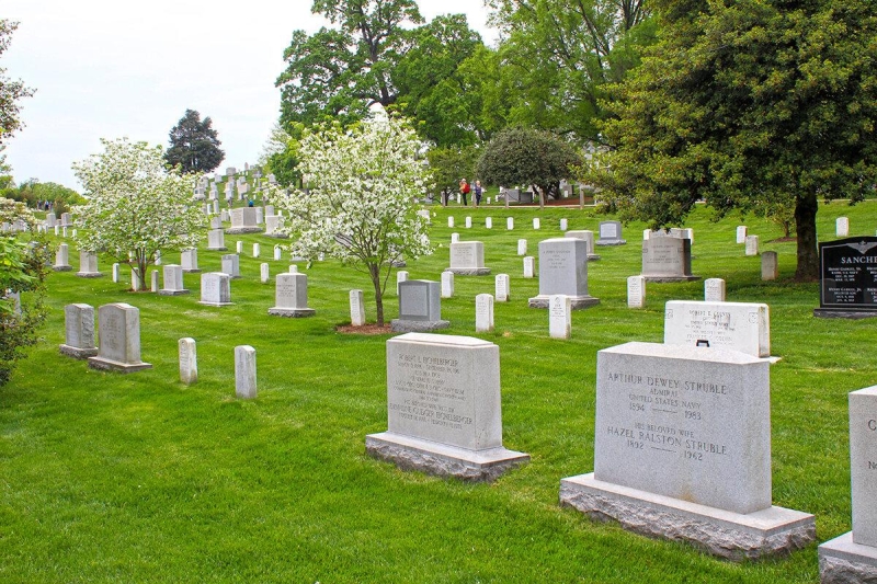 В США появляются могилы убиты на СВО наемников