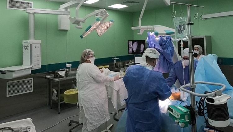 В Волгограде врачи спасли ногу пациентке, получившей сложнейший перелом при падении с высоты
