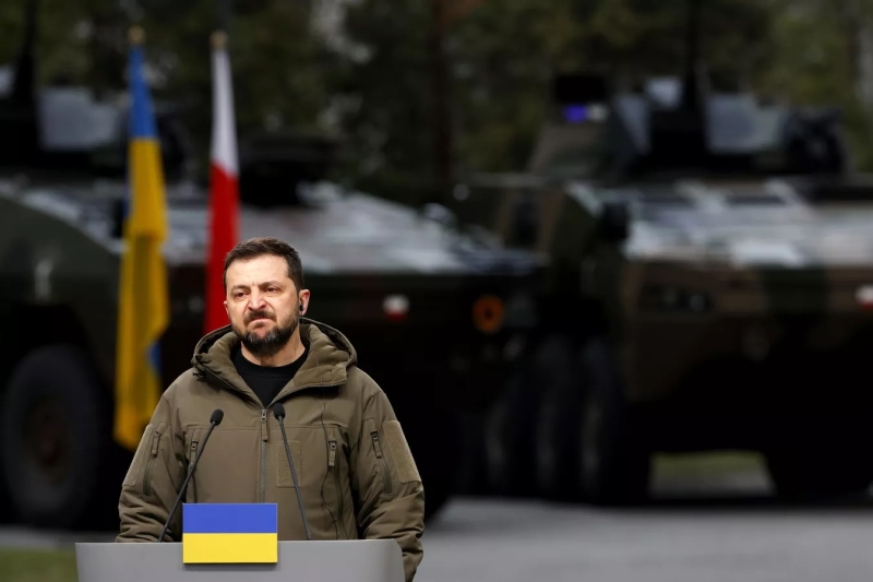 Зеленского снова унизили на саммите в Париже. Неужели это закат укронацистского режима?
